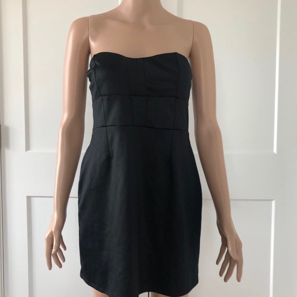 silence + noise Dresses & Skirts - Urban Outfitters Silence + Noise Black Tube Dress Medium
